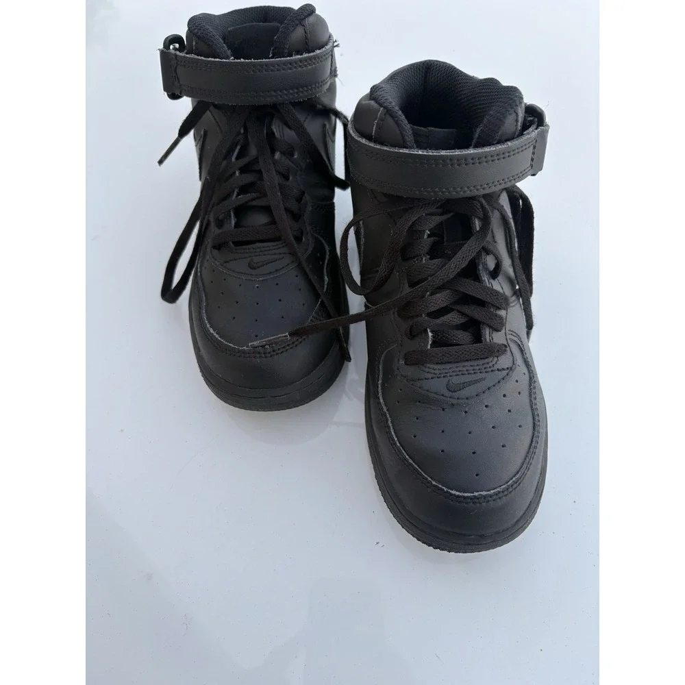 Nike Court Borough Mid 2 Unisex Kids Black Mid Top Sneakers Size 2.5 Y